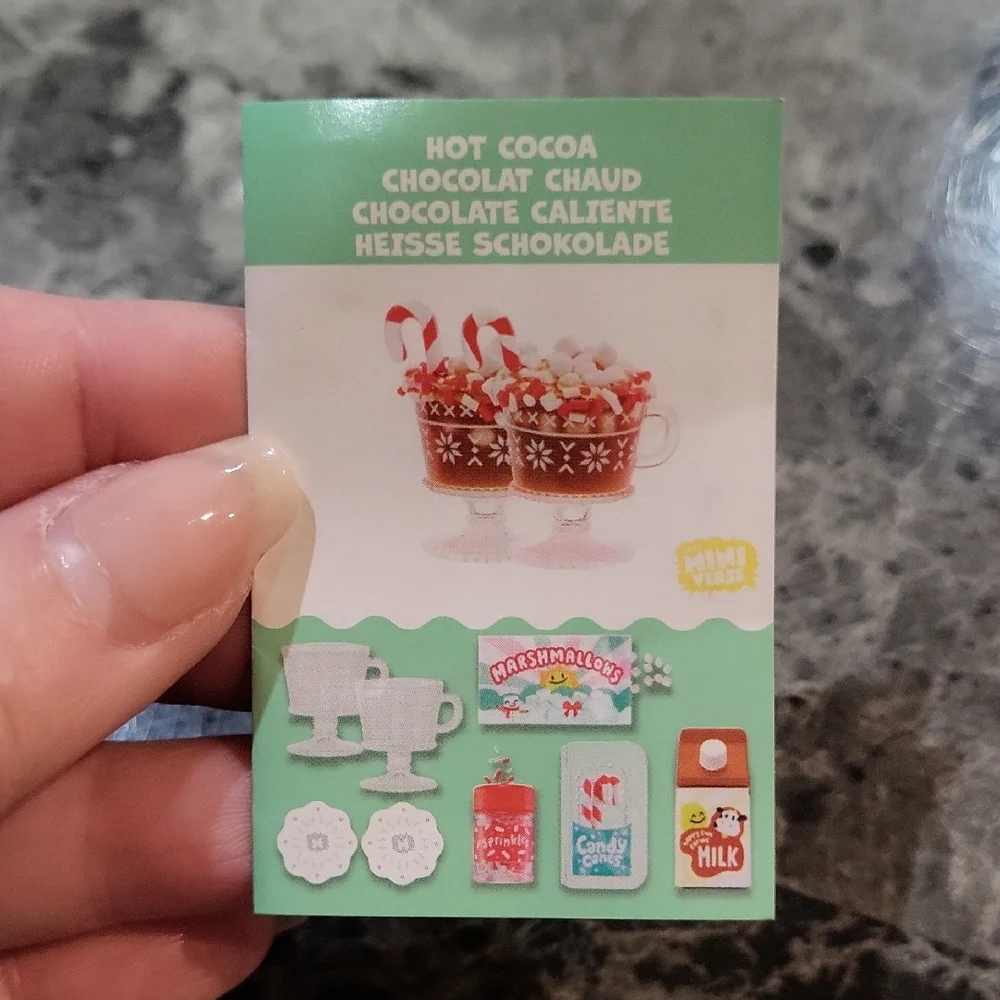 Miniverse Make It Mini Holiday Hot Cocoa